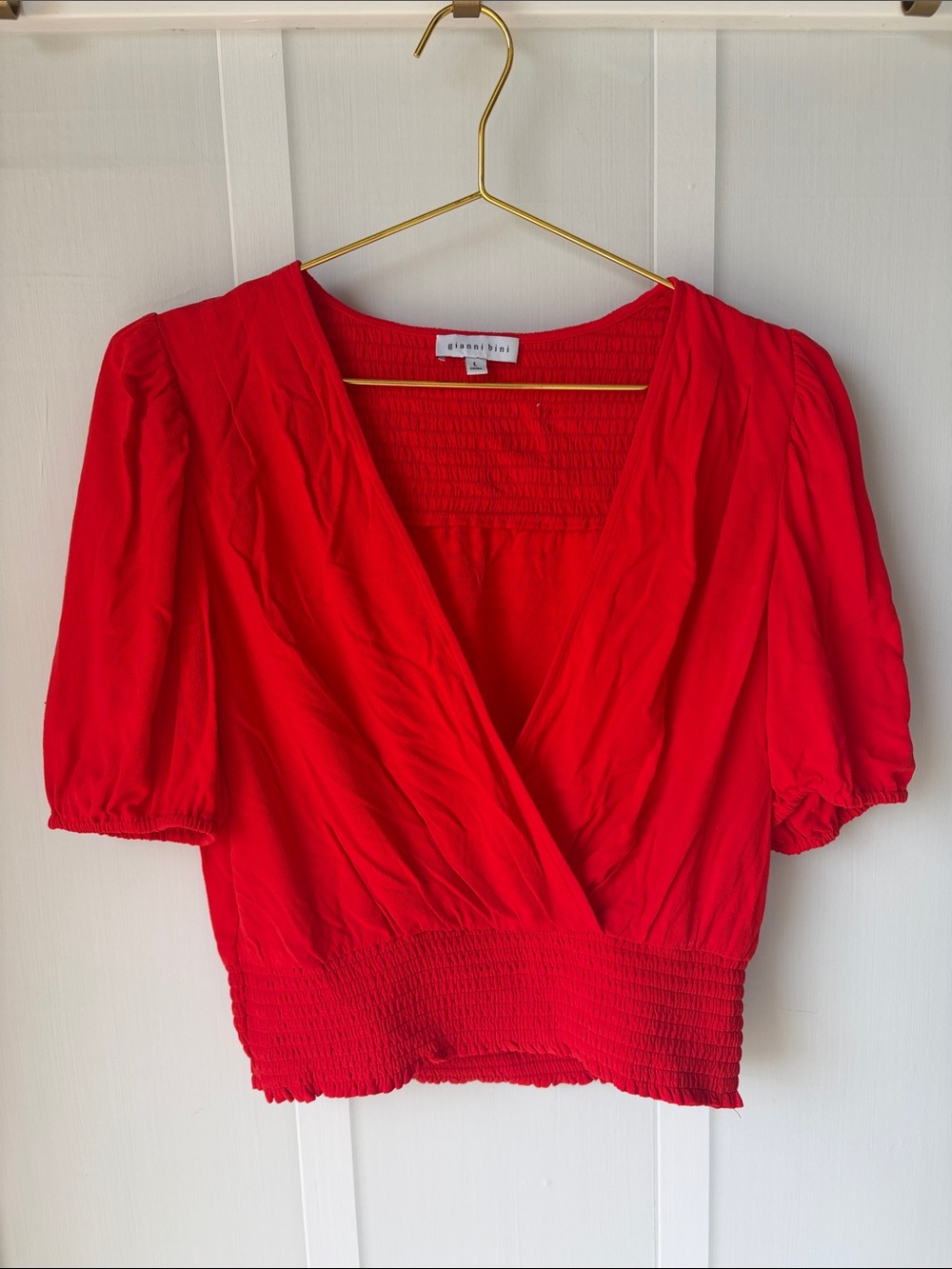 Gianni Bini Red V-Neck Smocked Waist Crop Top